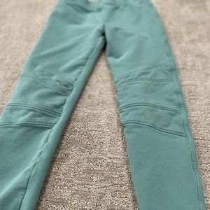 Pieced Knee Leggings